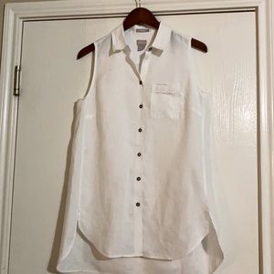 Chico’s No Iron White Sleeveless Tunic length Top Size US 4/6 Chico’s Size 0